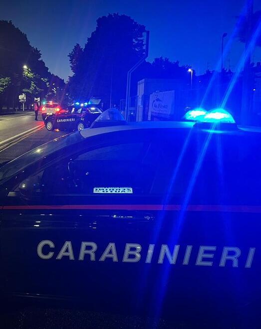Sequestrati, picchiati e abbandonati in strada a Camposanto