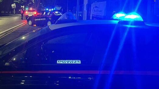 Sequestrati, picchiati e abbandonati in strada a Camposanto