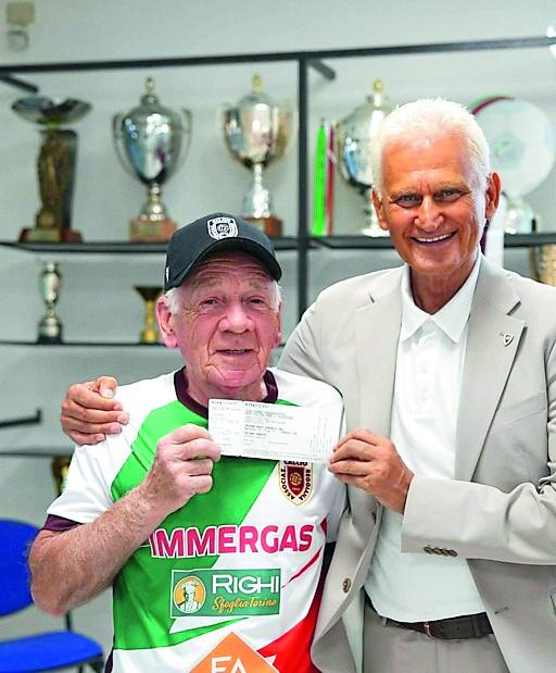 Reggiana, il primo abbonato è lo storico tifoso “Melo”
