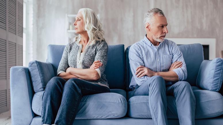 Sempre più sessantenni si lasciano: sardi primi in Italia per i divorzi