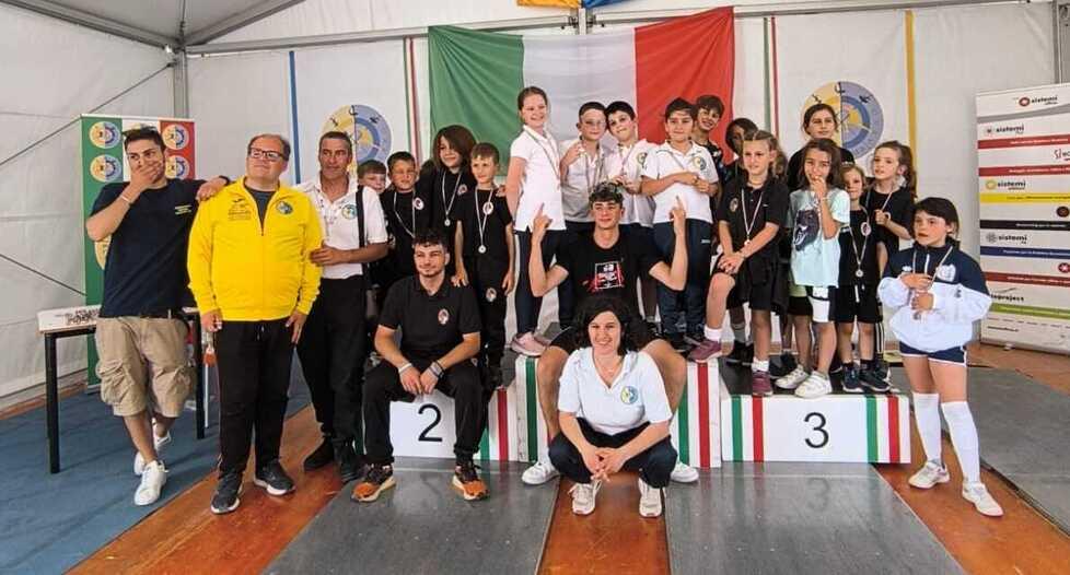 Un momento dell’atto conclusivo di “insieme per giocare alla scherma”