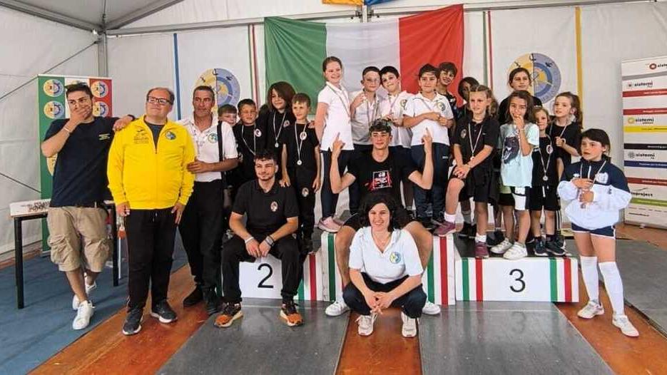 Un momento dell’atto conclusivo di “insieme per giocare alla scherma”