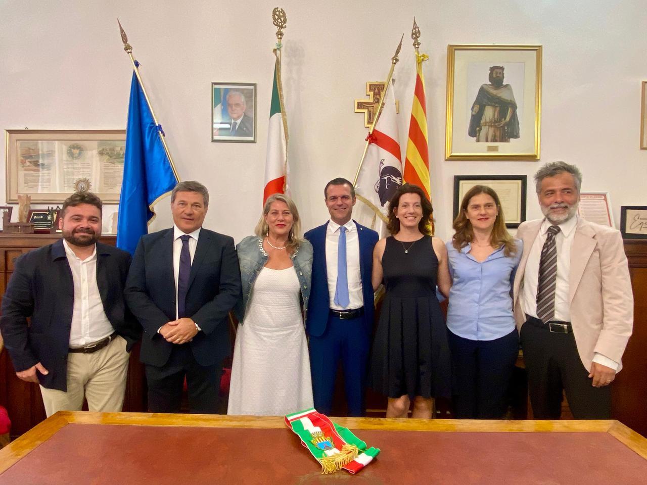 Via libera alla giunta di Alghero, il sindaco Raimondo Cacciotto firma le deleghe