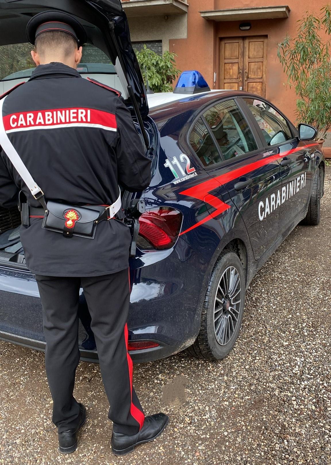 Spara sul posto di lavoro dopo una lite, denunciato 39enne