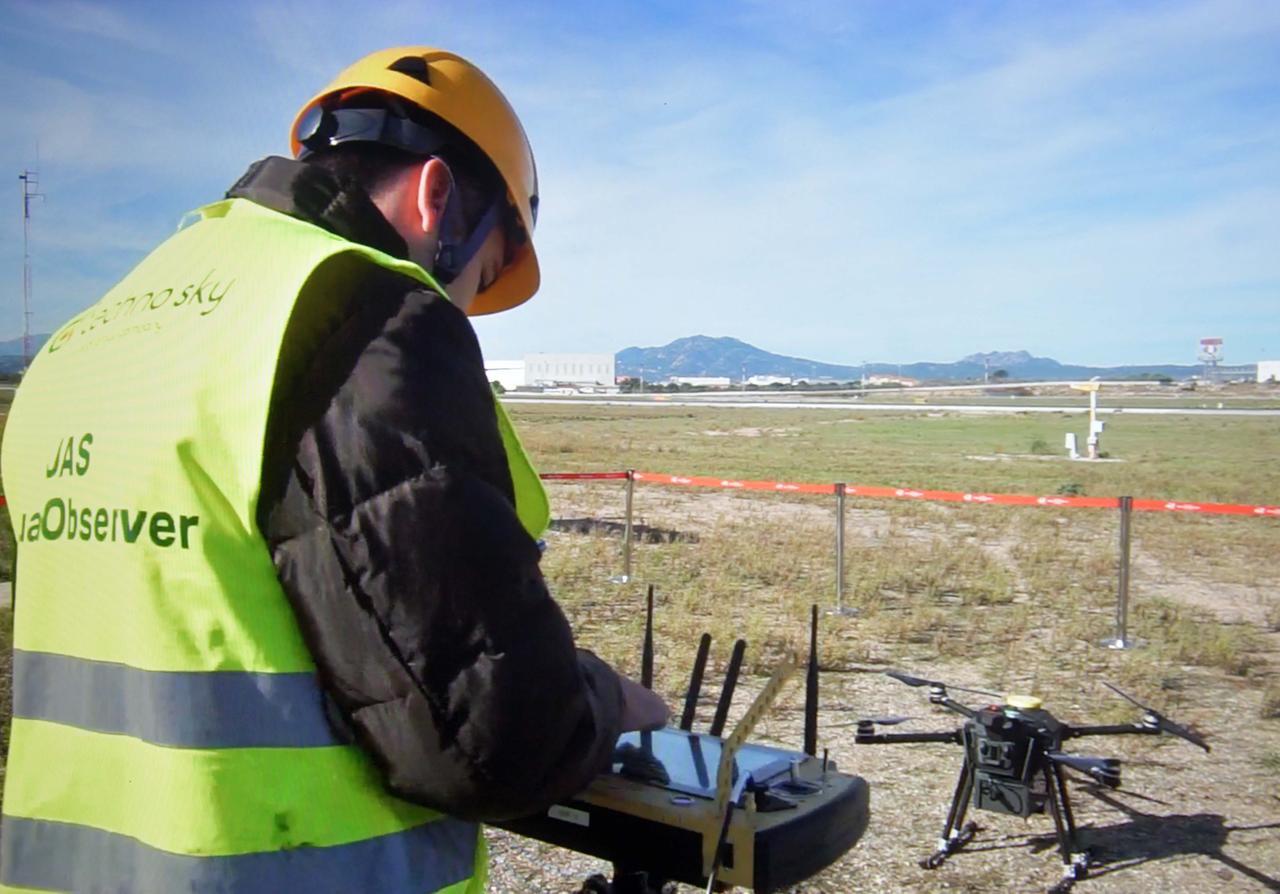 Olbia aeroporto Costa Smeralda si sperimenta l'uso dei droni