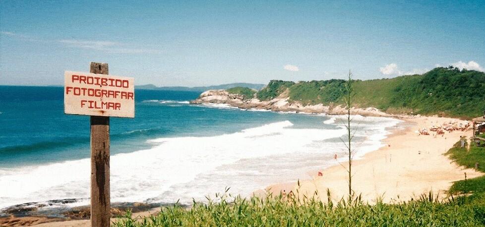 Le dieci regole sul naturismo in Italia che tutti devono seguire