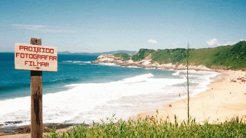 Le dieci regole sul naturismo in Italia che tutti devono seguire