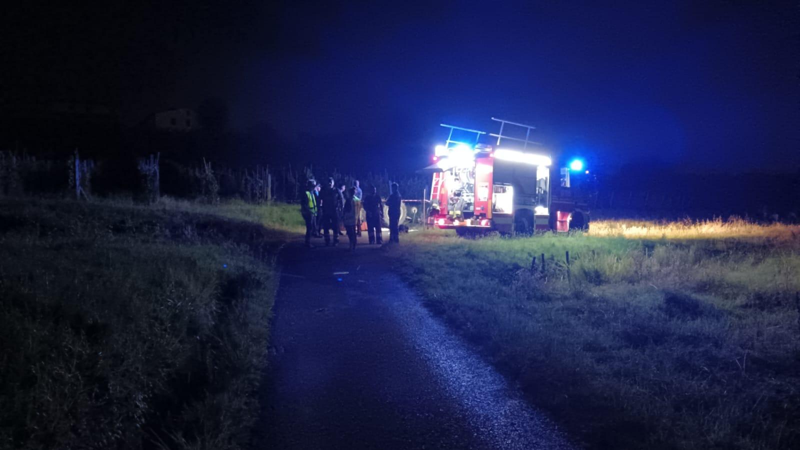 I soccorsi sul luogo dell’incidente in località Luciani a Montecarlo nella serata di venerdì 5 luglio