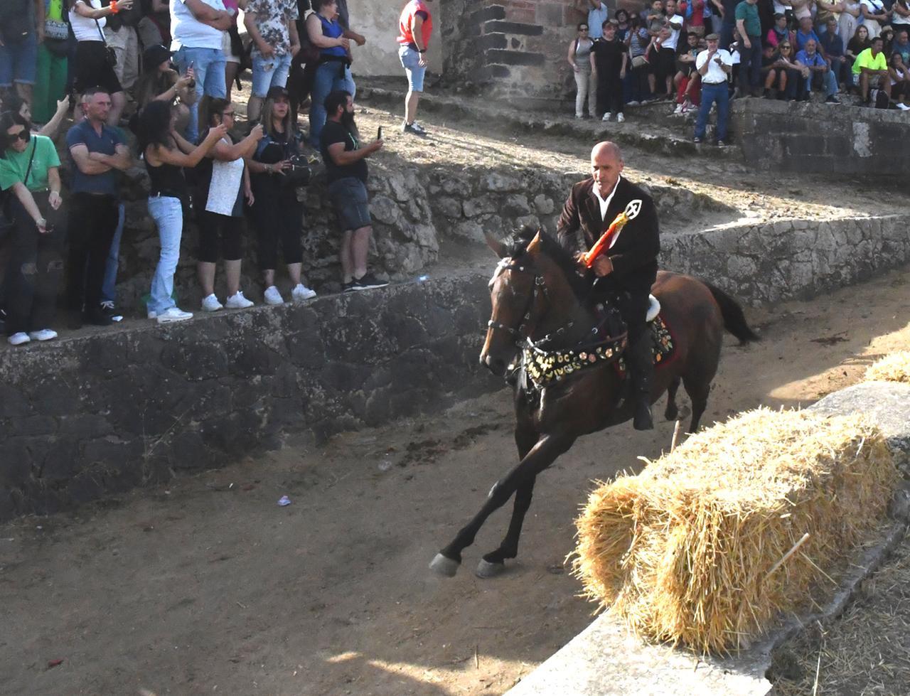 
	Mario Meloni la prima pandela (servizio fotografico di Francesco Pinna)

