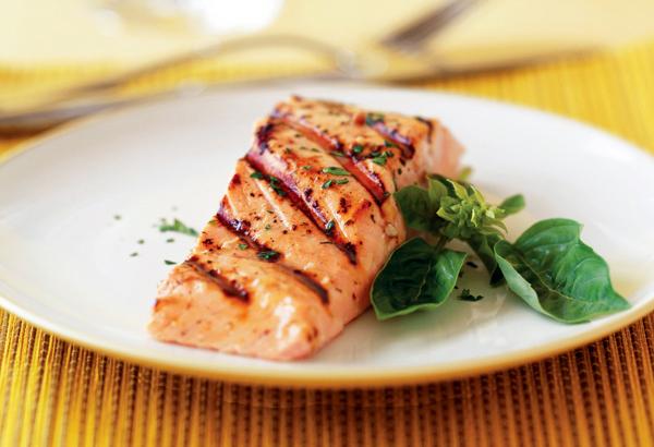 Dalla vitamina C all’Omega-3: quali cibi scegliere