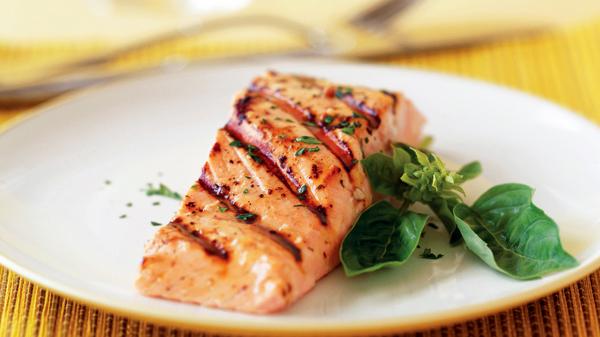 Dalla vitamina C all’Omega-3: quali cibi scegliere