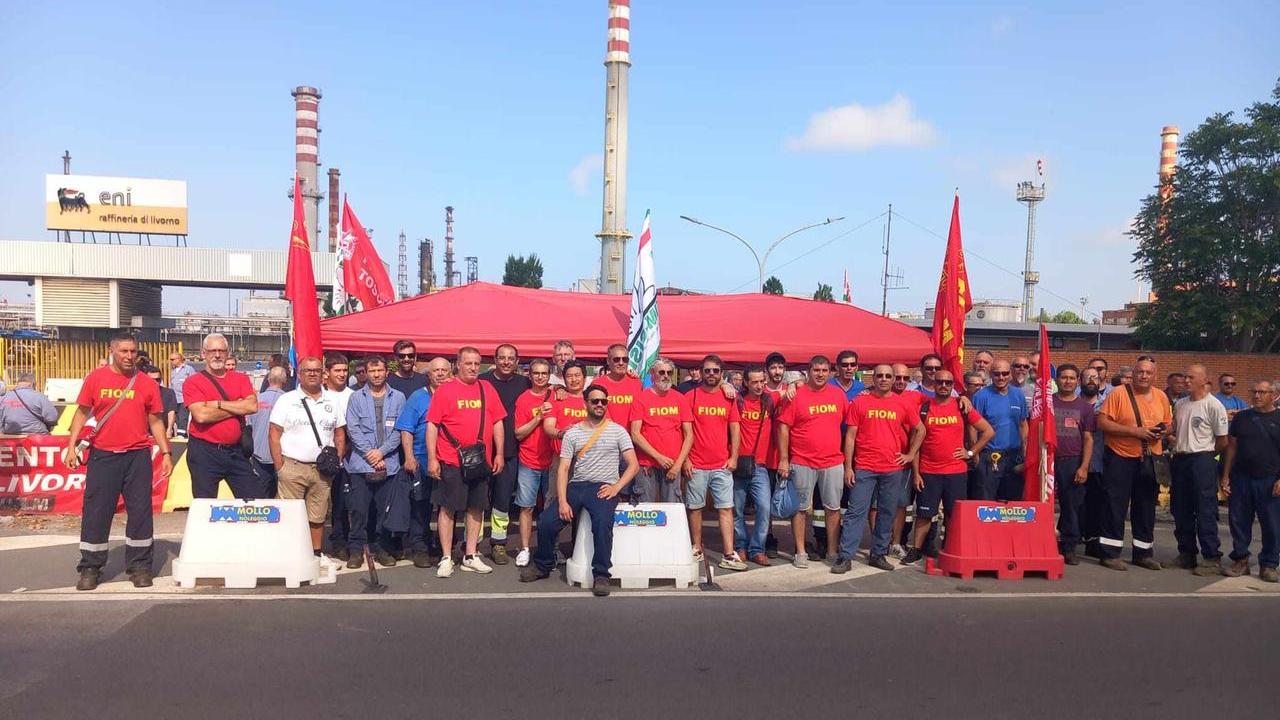 Da due mesi senza stipendio, a Livorno sciopero a oltranza dei 42 dipendenti della Sms Operations Italia