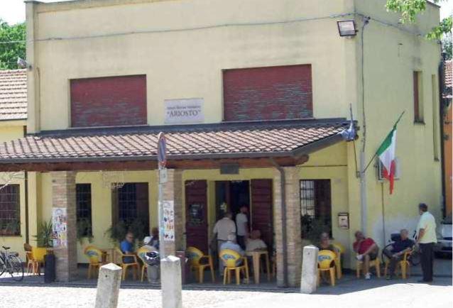 Stellata, uniti per salvare l’edicola