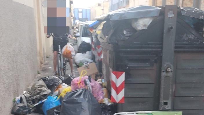 Vergogna, discarica in via della Torretta a Livorno<br>