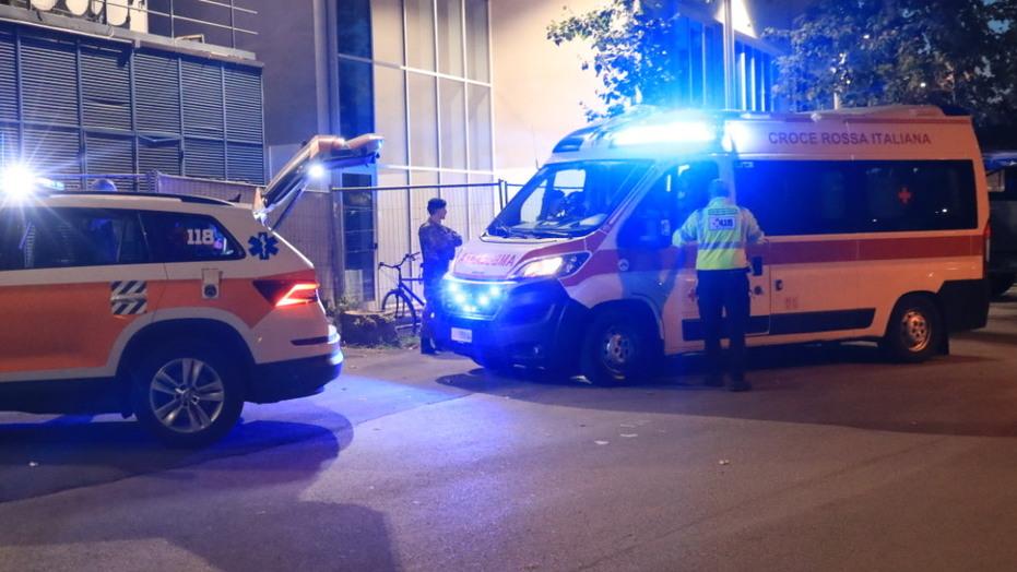 Modena, senzatetto accoltellato al Novi Sad: trovato a terra con numerose ferite