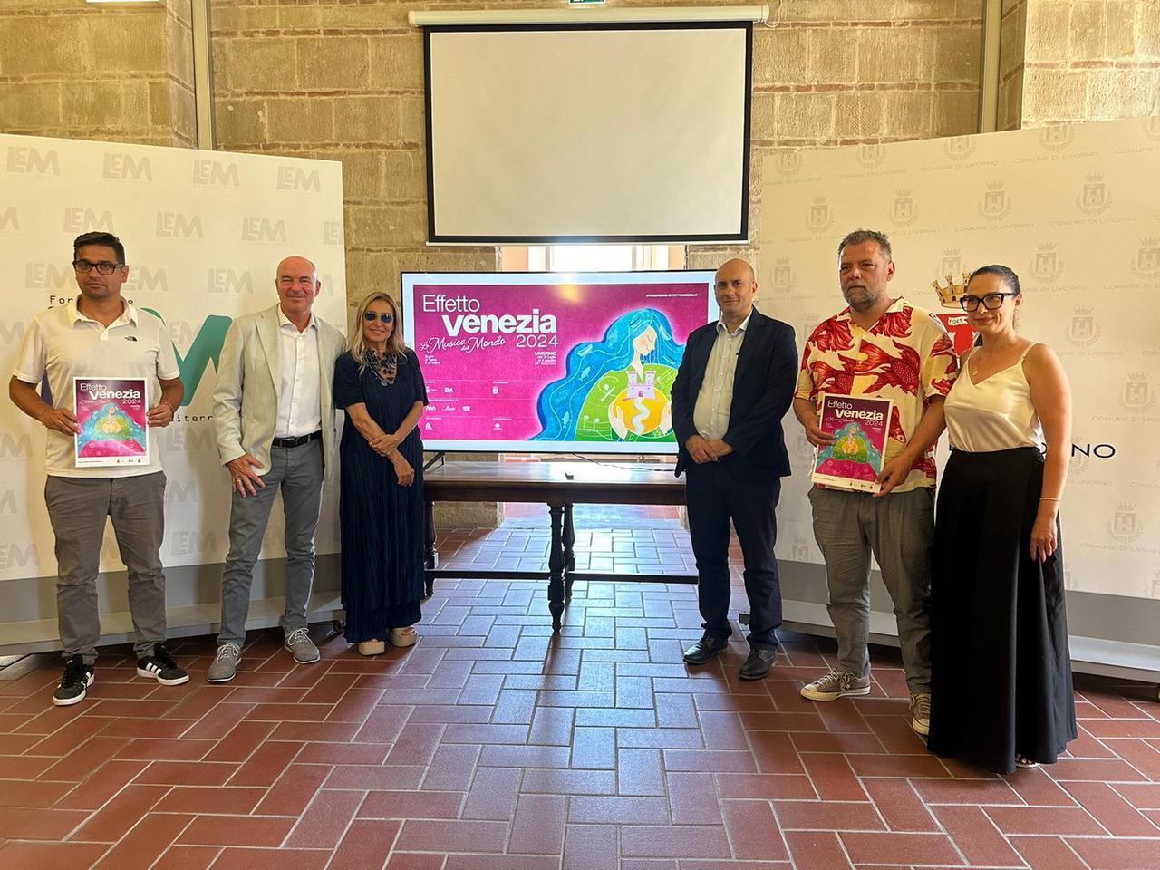 Bennato, Toquinho, Casale, Red Ronnie &co. : Livorno e gli assi di Effetto Venezia