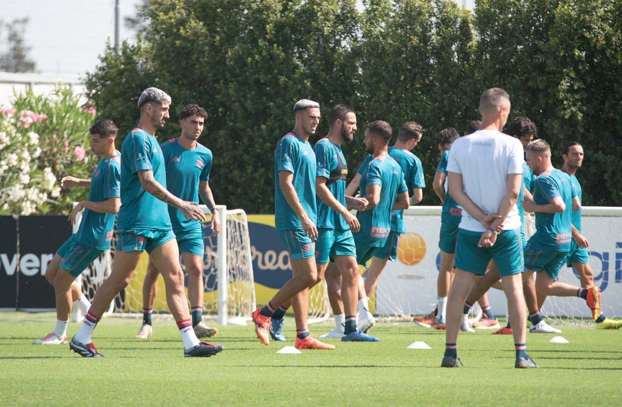 
	Il primo allenamento del nuovo mister Davide Nicola ad Asseminello<em> (foto Mario Rosas)</em>

