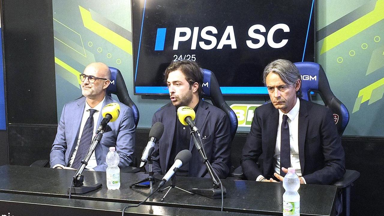 Da sinistra: Vaira, Corrado e Inzaghi durante la conferenza stampa (foto Fabio Muzzi) 