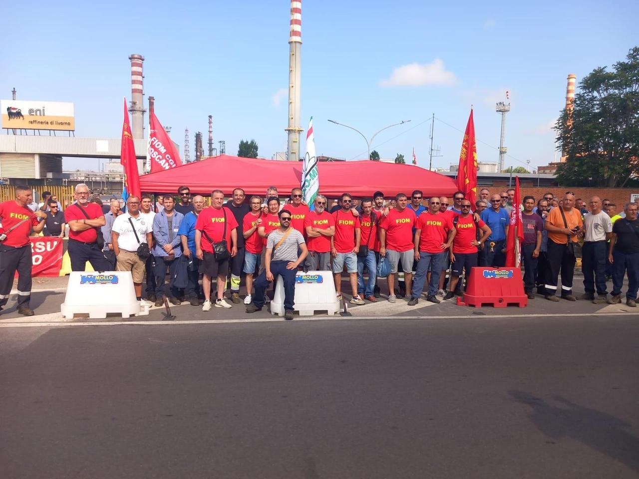 Sms Operations Italia, la rivolta dei 42 lavoratori: «Da tre mesi senza stipendio, chiediamo garanzie» – Video