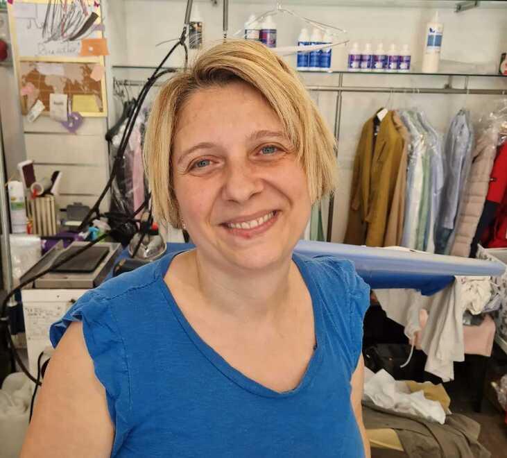 «Con la Ztl non passa più nessuno: basta, chiudo la lavanderia»