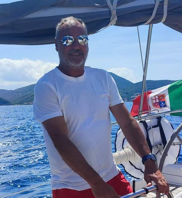 Lutto a Reggio Emilia: «Stefano, non lo meritavi»