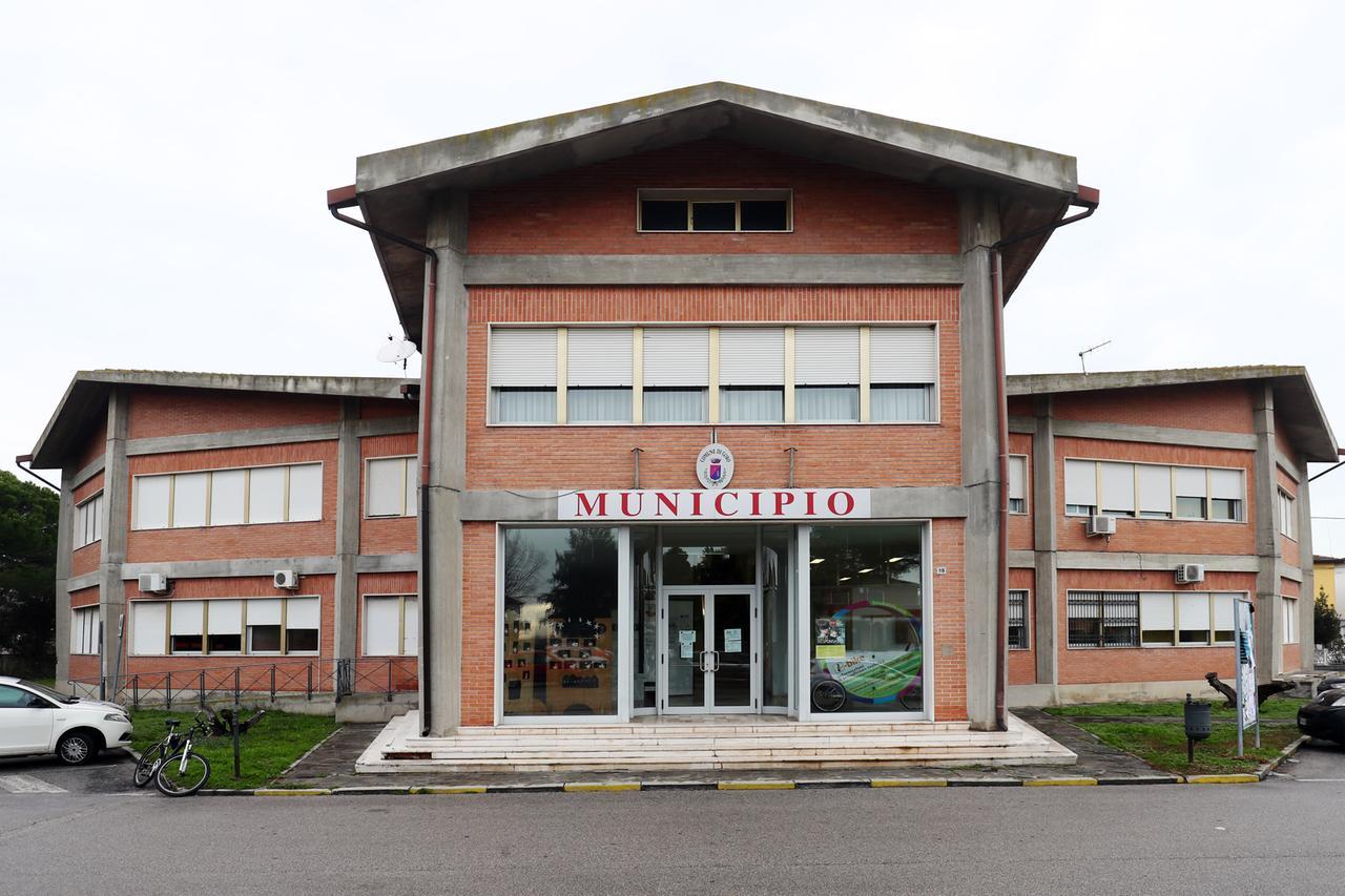 Spaccio, accuse anonime a Goro: diffusi volantini scritti a mano