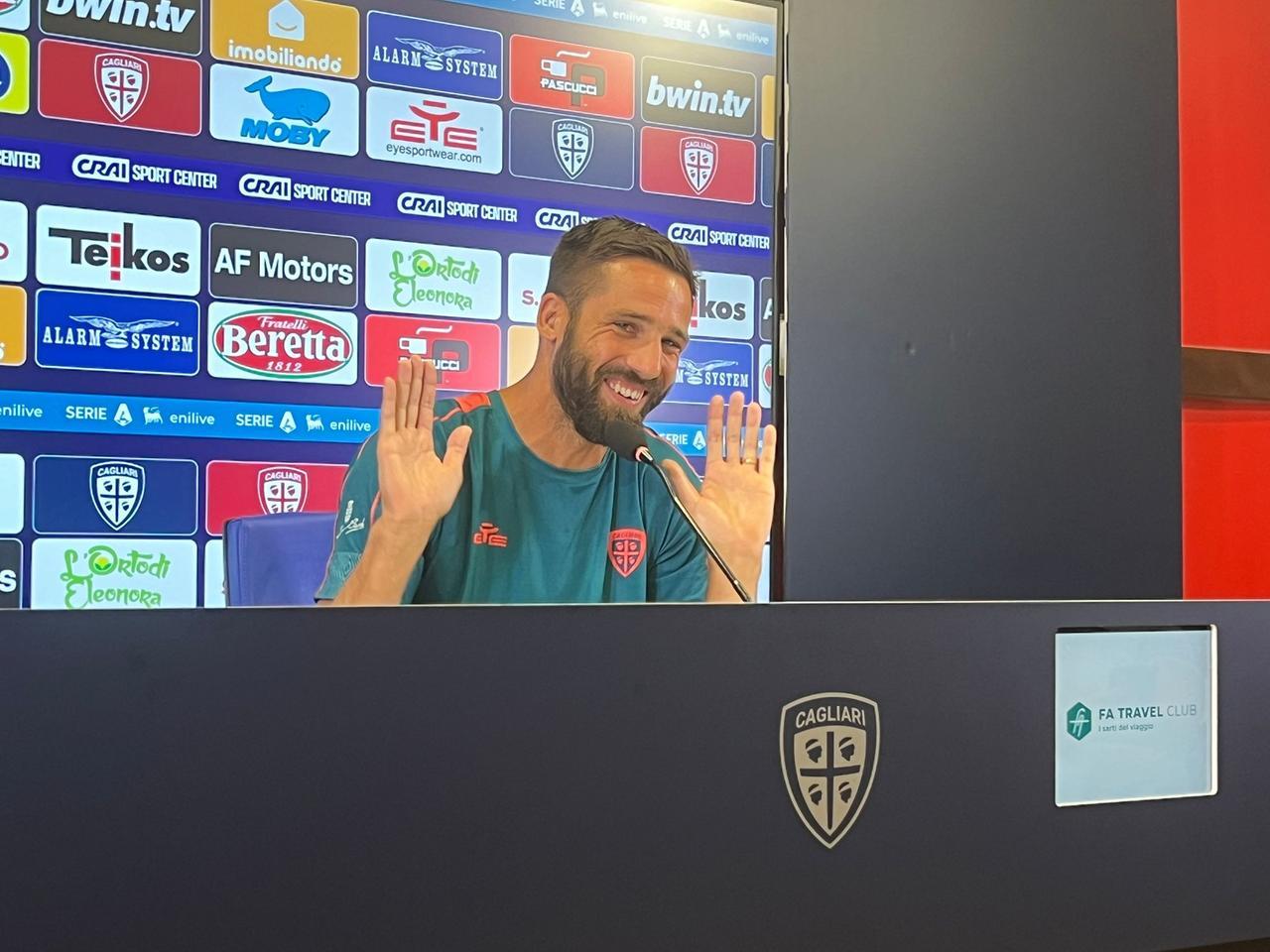 Leonardo Pavoletti: «Amo il Cagliari, stare qui per me è importante e penso di poter dare ancora tanto»