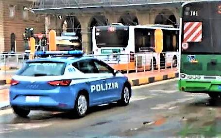 Cagliari, con un coltello tenta di derubare un uomo in carrozzina: arrestato