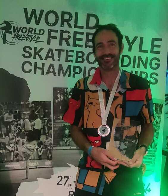 Lo skate di Paolo è mondiale: «Sacrifici e passione, così a 41 anni ho realizzzato un sogno»<br>
