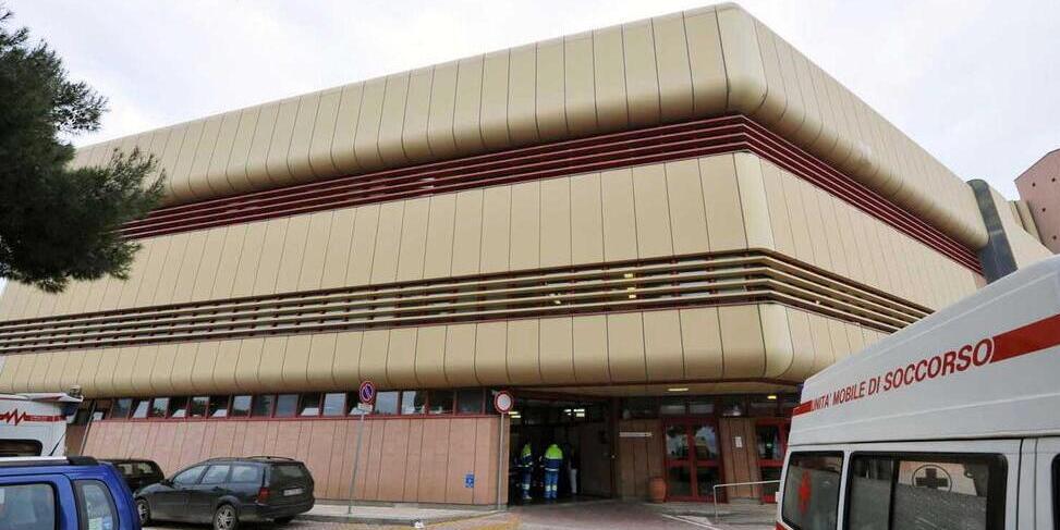 
	L'ingresso del pronto soccorso di Villamarina

