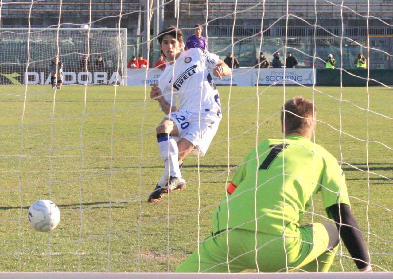 
	Simone Dell'Agnello con la maglia dell'Inter

