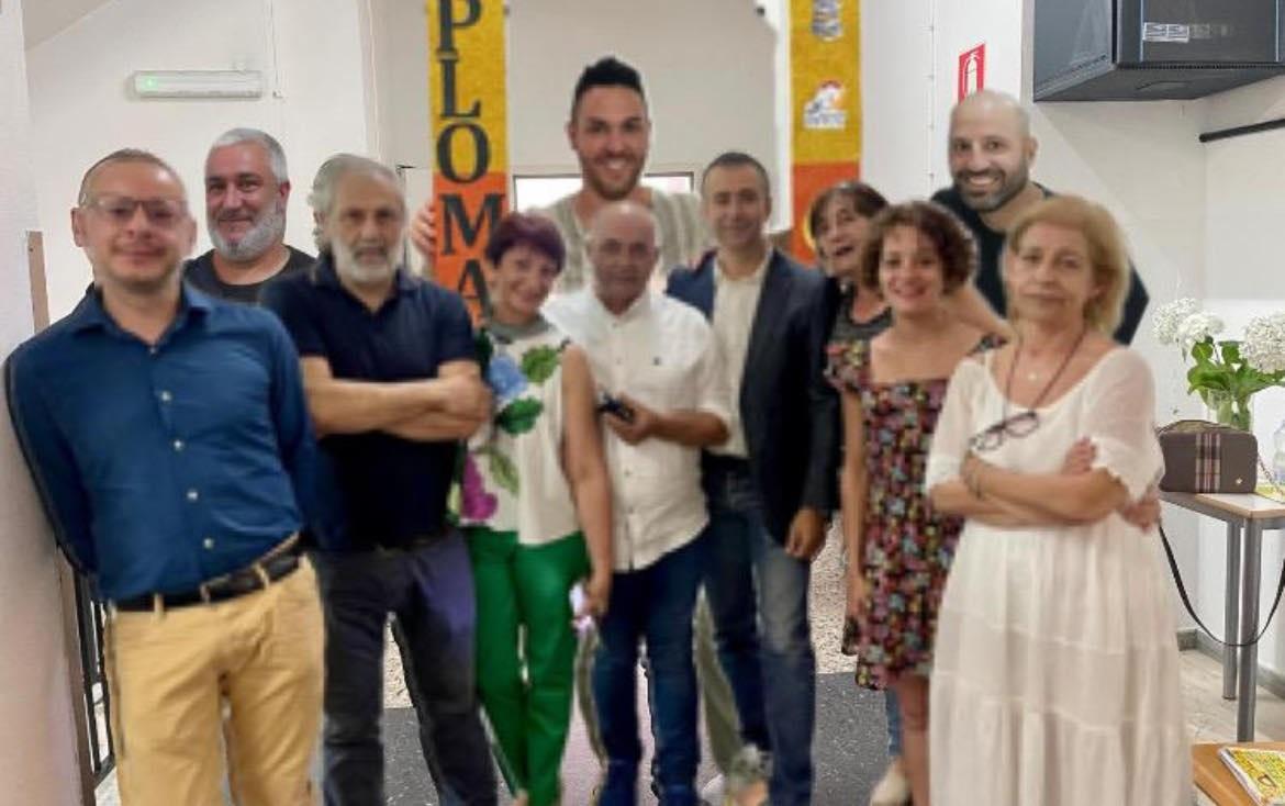 
	Foto collage di tutti i diplomati del corso serale&nbsp;

