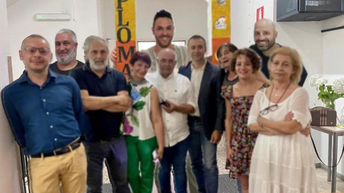 Foto collage di tutti i diplomati del corso serale 