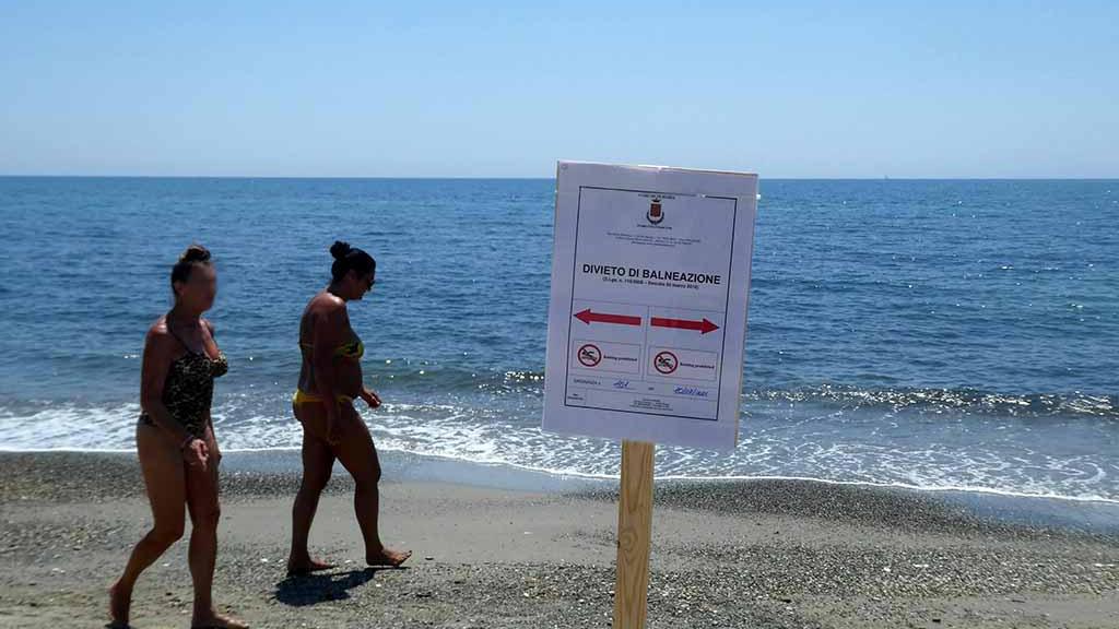 Marina di Massa, revocato il maxi divieto di balneazione