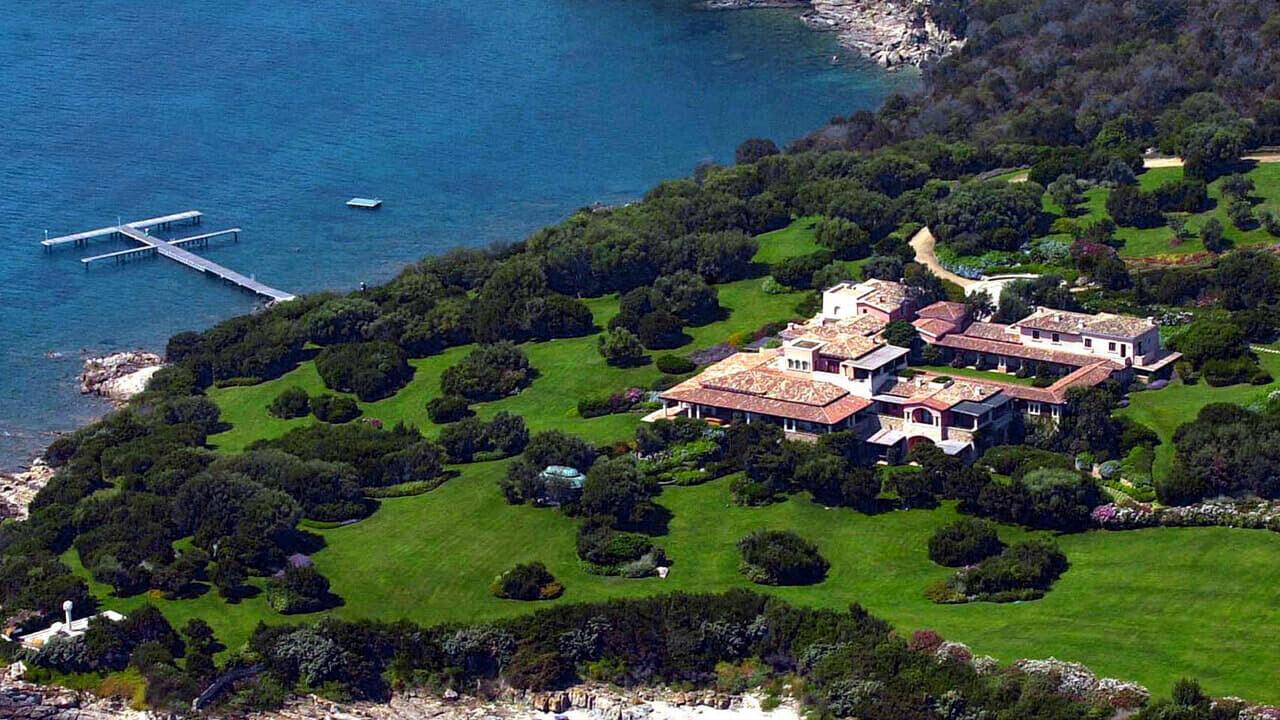 Gli occhi di Bill Gates su Villa Certosa: il Four Season vuole acquistarla
