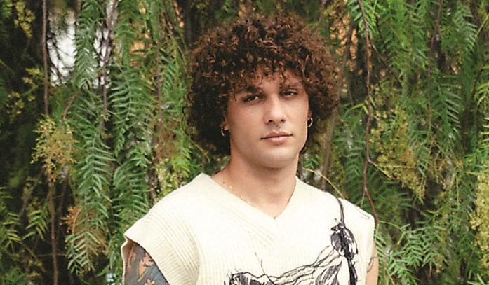 Il nuovo album di Sina: «La musica mi aiuta a guarire e crescere»