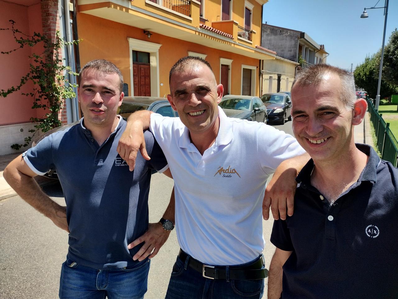 Sedilo rinnova l’antica usanza che annuncia l’Ardia a piedi