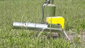 «Quel cannoncino spaventapasseri crea paura tra persone e animali»