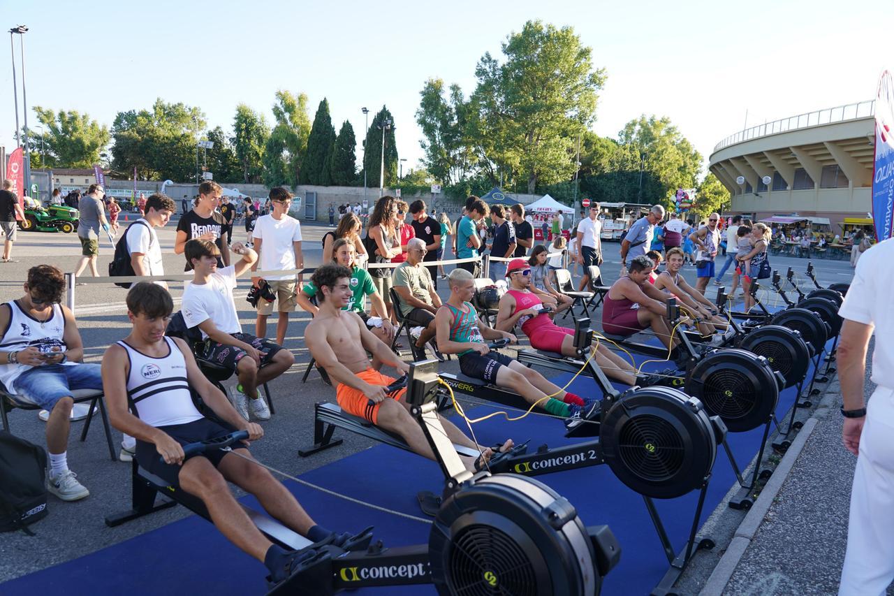 Livorno capitale dello sport: in migliaia alla notte bianca. E Giani rilancia l'idea per la Toscana