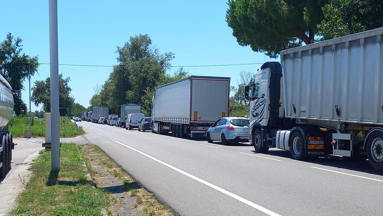 Ferrara-Mare, liberi altri 2 km di strada dal km 18 al km 20