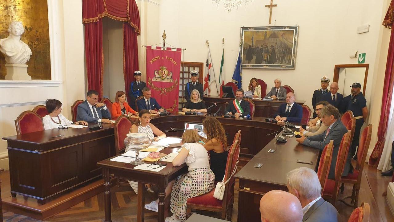 Sassari, il primo discorso di Giuseppe Mascia: «È venuto il momento della responsabilità: le priorità sono lavoro e salute»