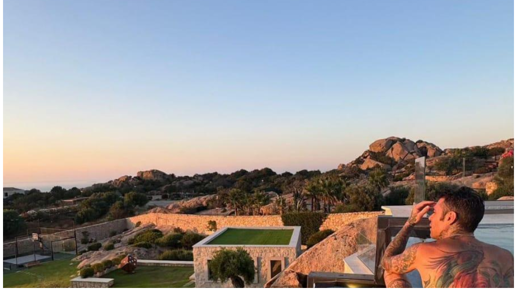 Fedez in Sardegna: vacanze e djset al Billionaire e a Cagliari