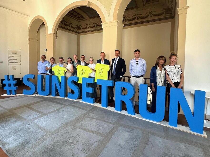 Tutti di corsa al tramonto per sostenere la mensa La Pira