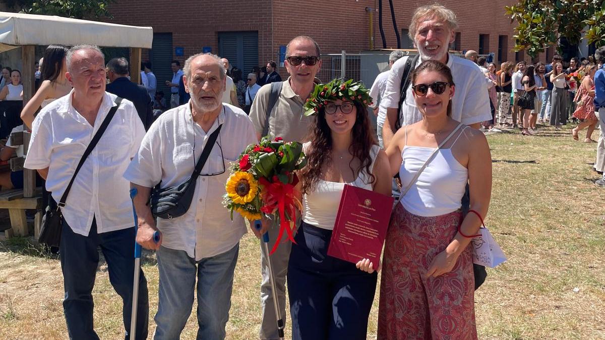 Martina Cinelli con alcuni membri del gruppo