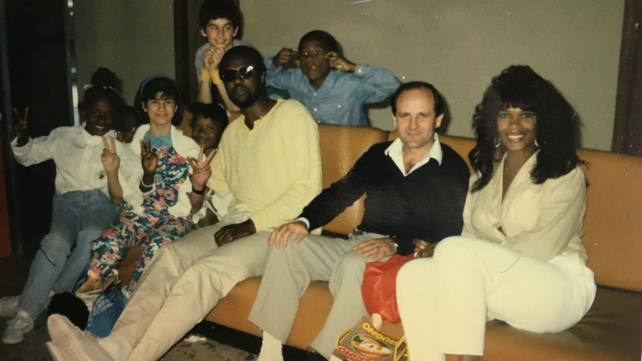 Addio a Joe Bryant, il padre di Kobe: l’estate del 1984 in cui stregarono Alghero