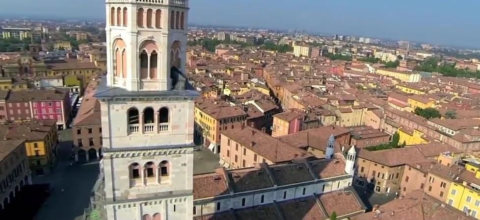 È Airbnb mania anche a Modena: chi affitta guadagna 17mila euro all’anno