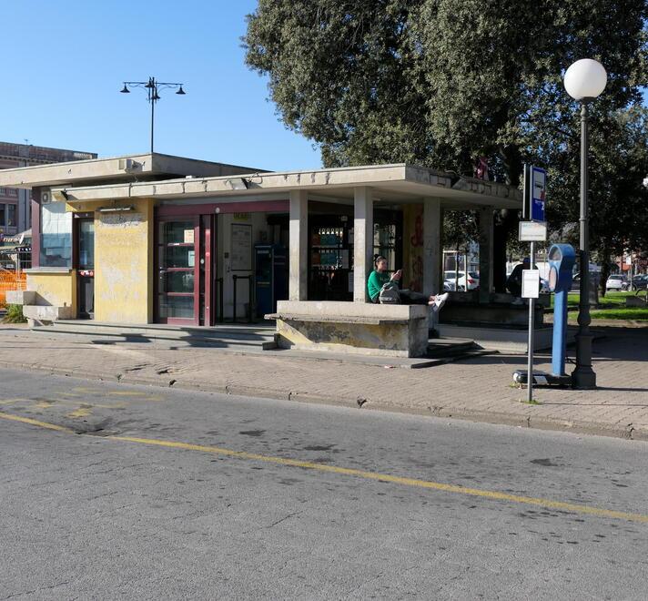 Viareggio, famiglia tedesca multata sul bus perché voleva pagare i biglietti con la carta