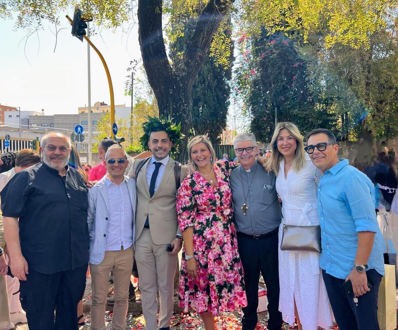 Il parroco di Padru don Michele Vincis si laurea con 110 e lode