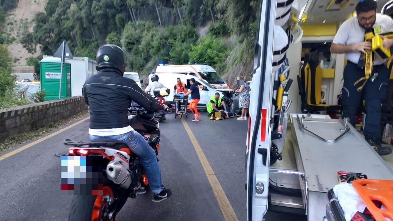 
	I soccorsi dopo l'incidente sulla regionale 325


