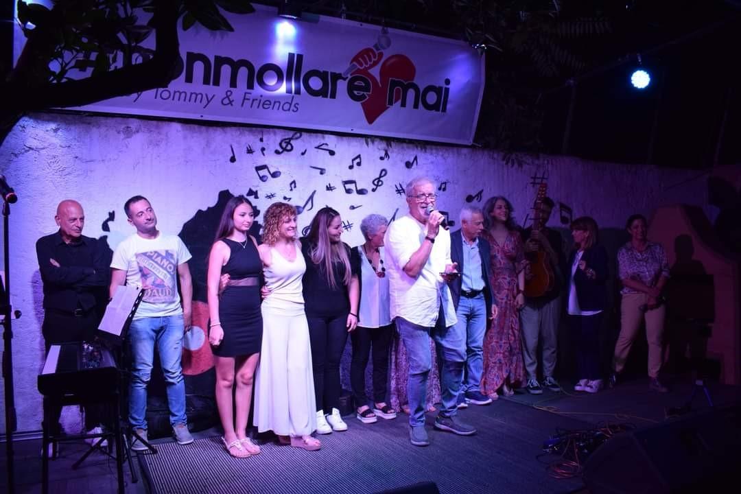 
	Tommy Rossi durante una serata all'Archivio Cervo

